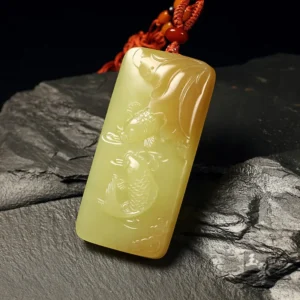 黄玉牌-双鱼戏荷